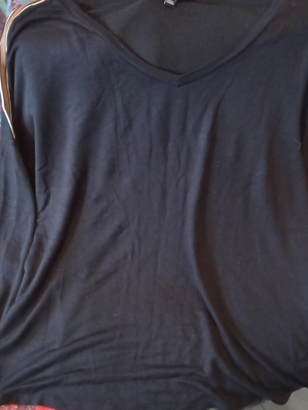 #675 Signature Studio Black V-Neck Tee - 2x
